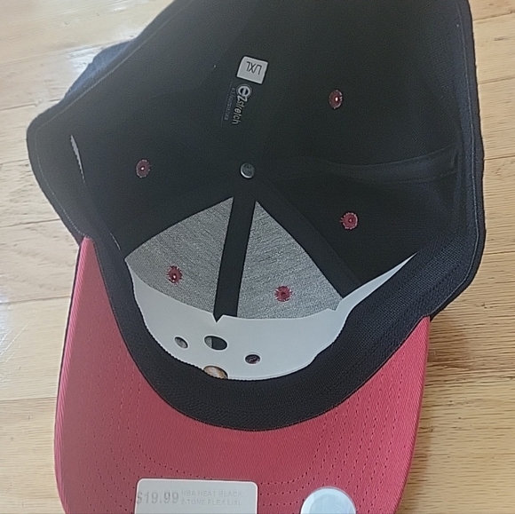 Miami Heat Black Flex Fit Red Under Visor Har Cap NBA L/ XL - Picture 5 of 8